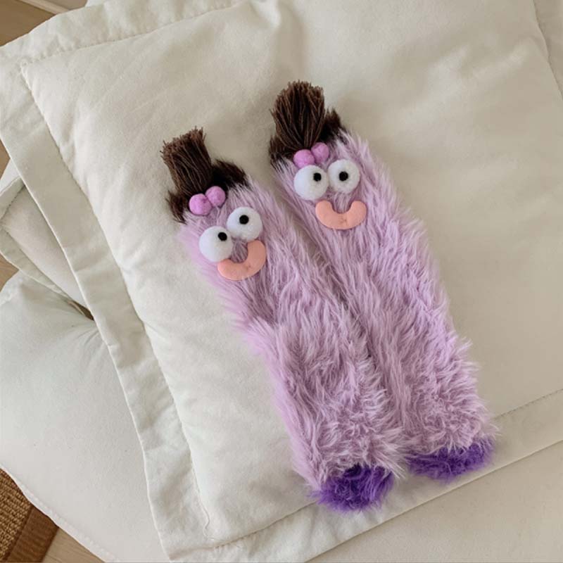 Warme, kuschelige, flauschige Cartoon-Monster-Socken